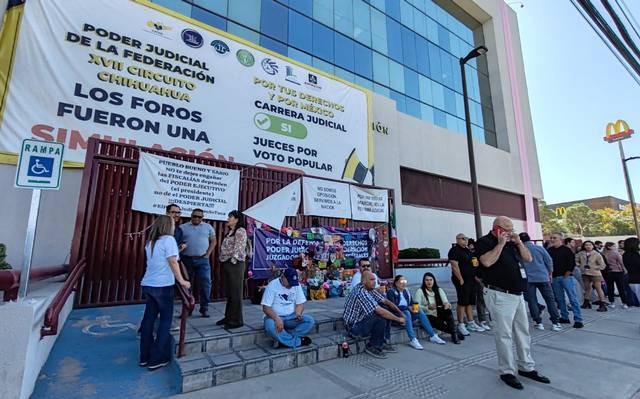 Trabajadores del PJF de Juárez bloquean acceso a instalaciones