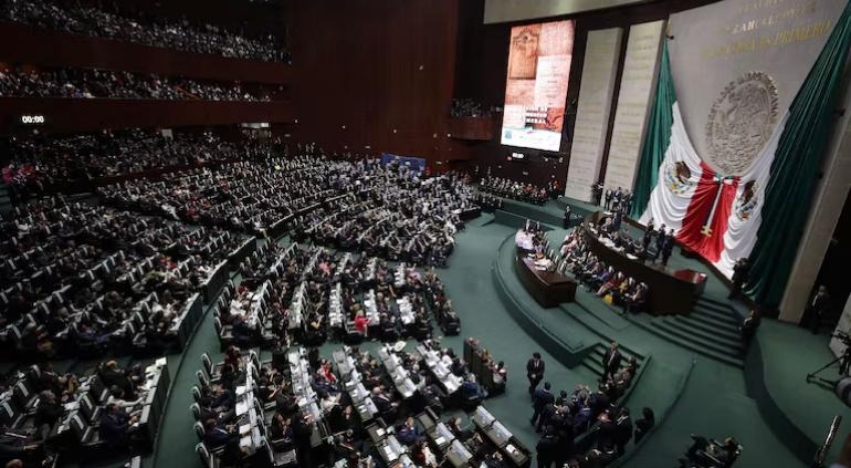 Comienza la extinción; van diputados por desaparecer autónomos