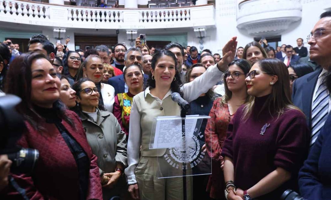 Bertha Alcalde Luján es avalada por el Congreso de la CDMX como nueva fiscal; tomará posesión el 10 de enero de 2025