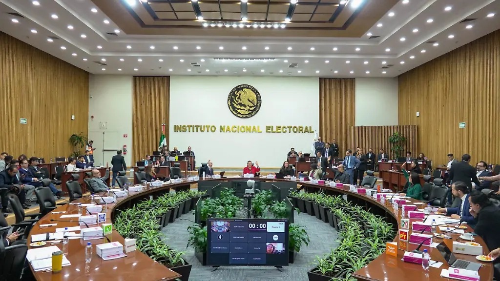 Sheinbaum recibirá a consejeros del INE para plantear presupuesto de elección judicial 