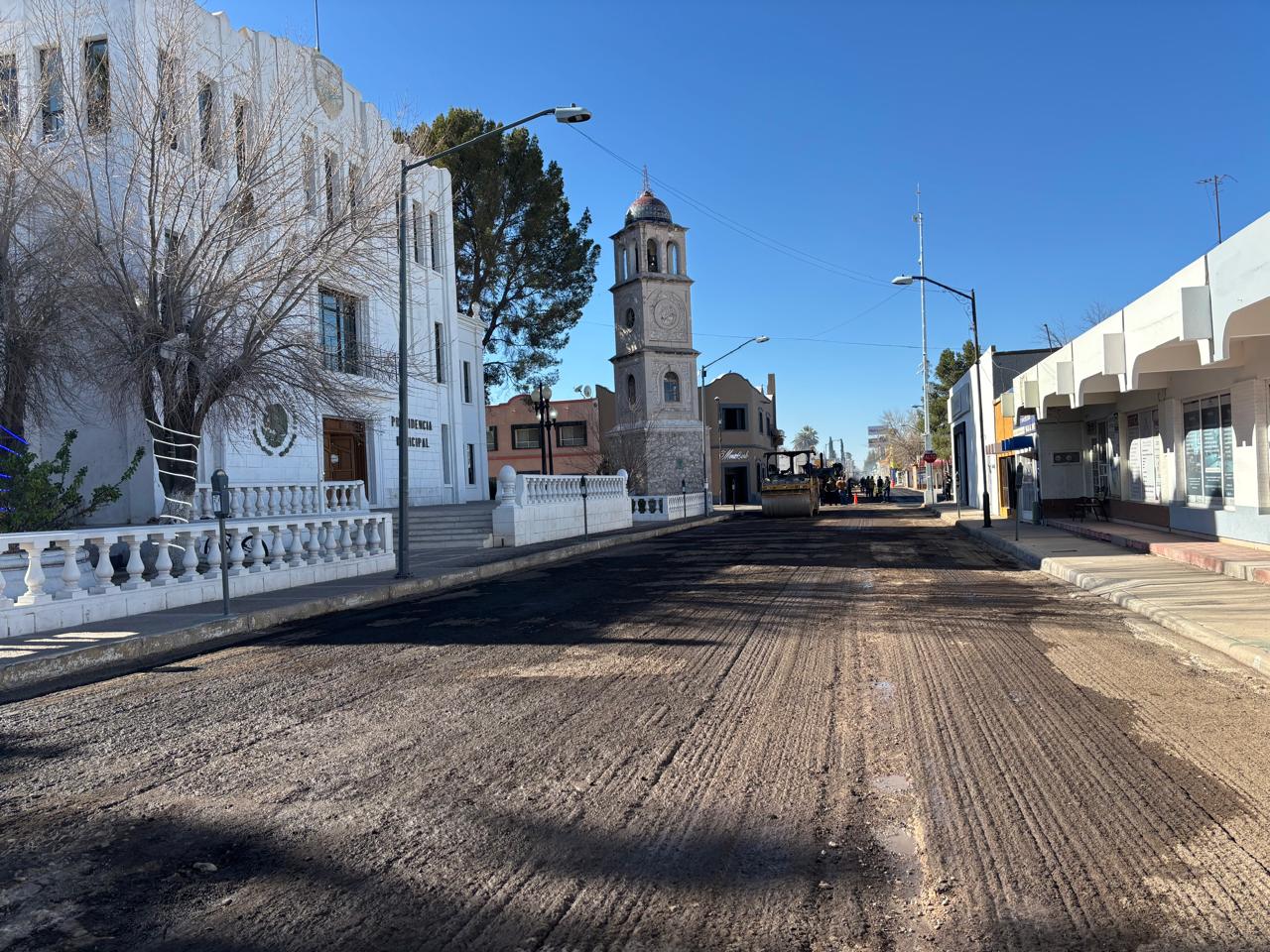 Continúan trabajos de pavimentación en calles del centro; esperan concluir la Allende e iniciar la Abasolo