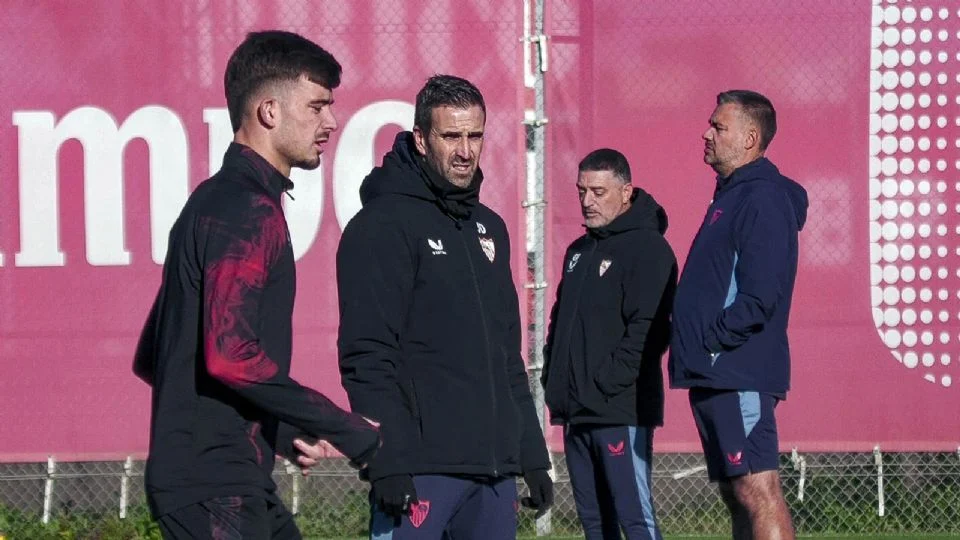 Detienen a Kike Salas, jugador del Sevilla, acusado de forzar amonestaciones para amañar apuestas