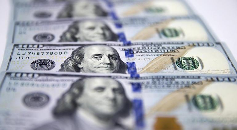 Dólar cayó ante el peso en ventanillas este jueves; así cotizó hoy