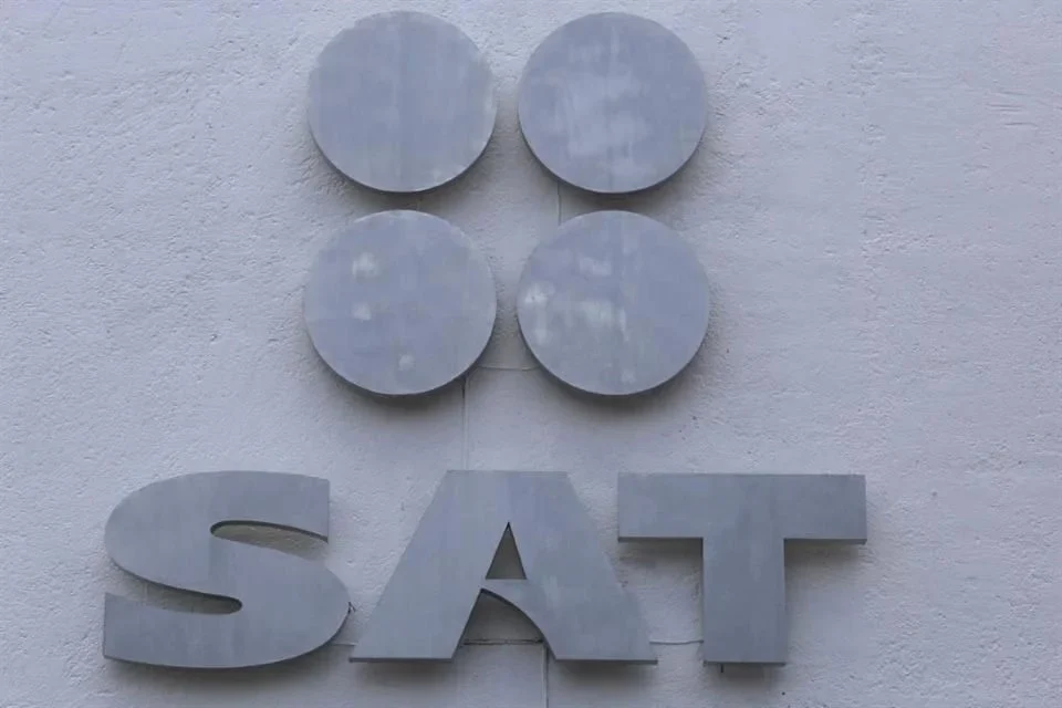 Procesan a ex funcionaria del SAT por documentos falsos