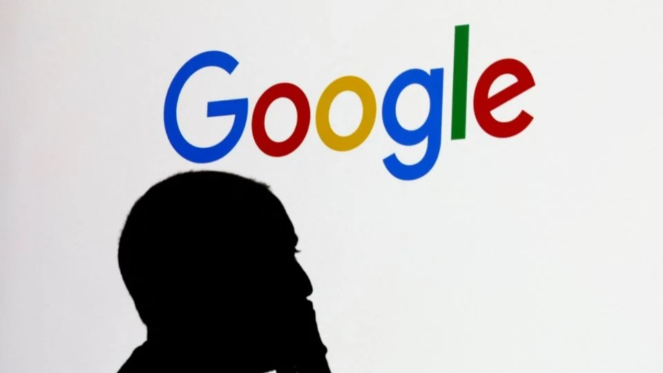 Rusia multa a Google por video que enseña a sus soldados cómo rendirse ante Ucrania