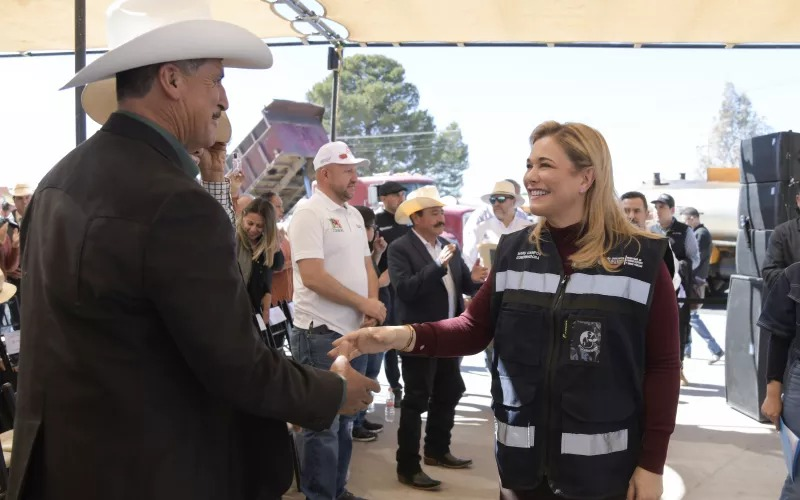 Maru Campos fortalece la conectividad de más de 70 mil chihuahuenses con rehabilitación de carretera El Mirador-Dr. Belisario Domínguez-San Francisco de Borja