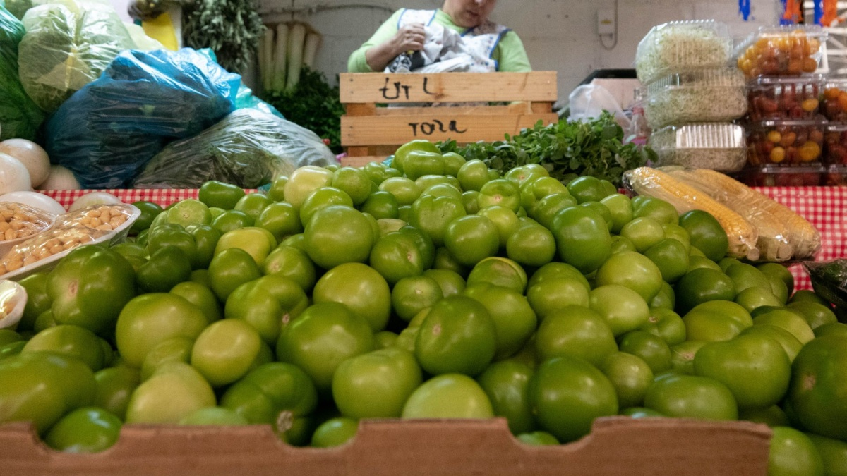 Tomate verde y limón, lo que más se encareció en la primera quincena de marzo