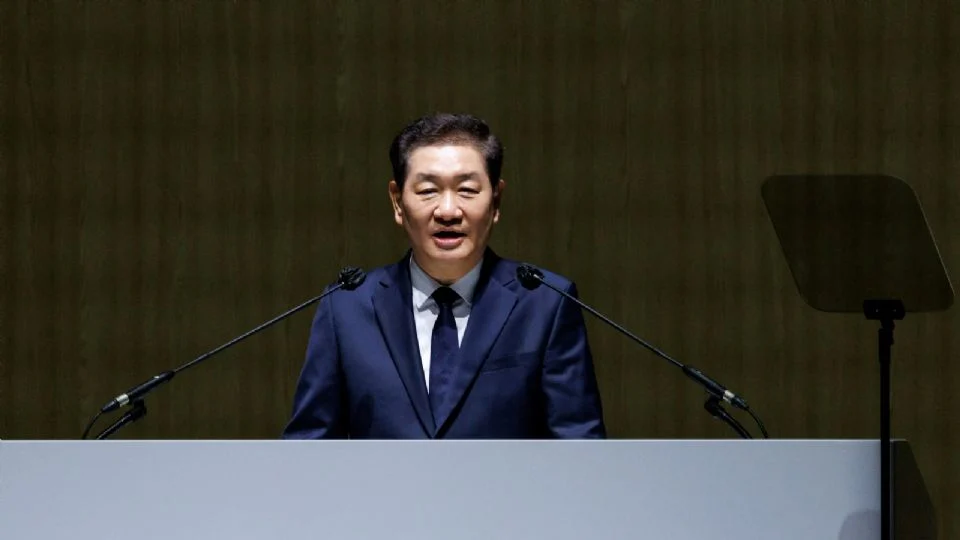 Fallece de un infarto el vicepresidente de Samsung tras desvanecerse luego de asistir a la boda de su hija