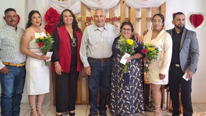 Unen sus vidas 3 parejas en los Matrimonios Colectivos 2025 en San Francisco de Conchos