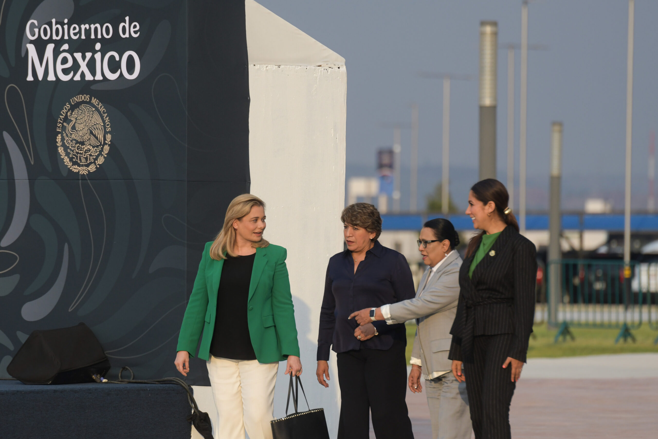 Maru Campos acude como invitada especial a inauguración de la FAMEX 2025