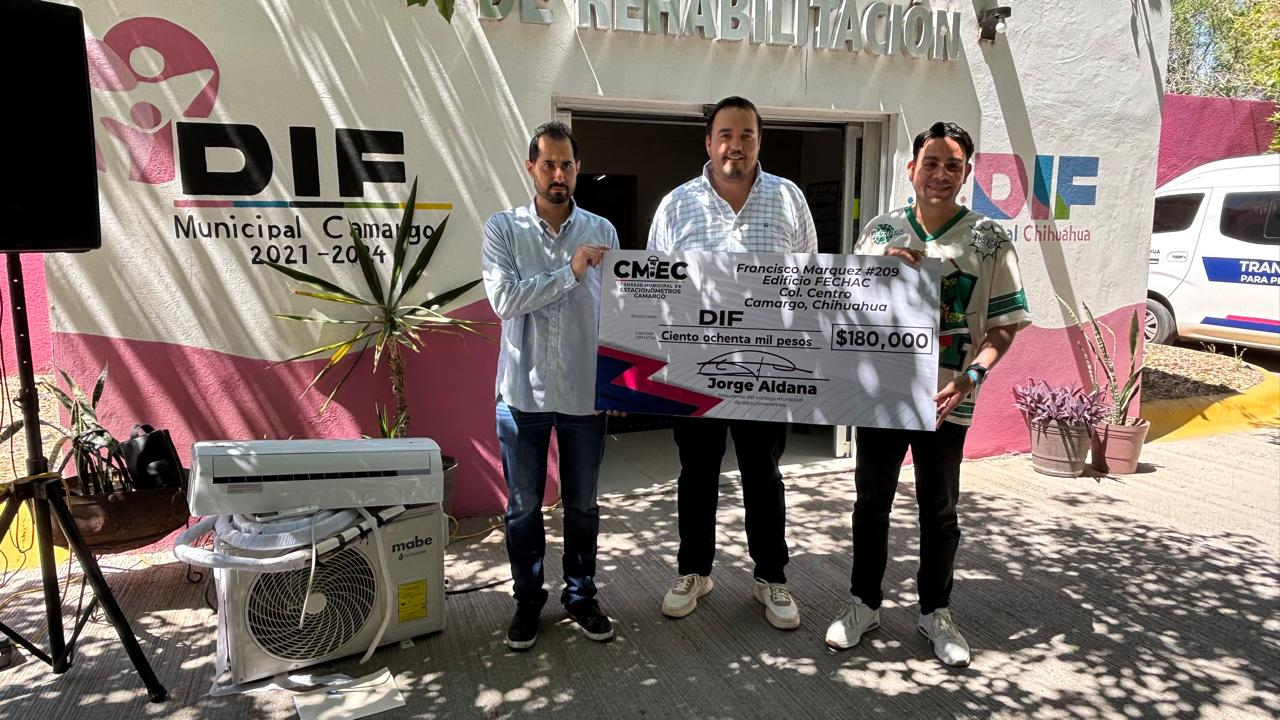Fortalecen servicios de la UBR; entrega Estacionómetros 180 mil pesos para equipamiento e infraestructura