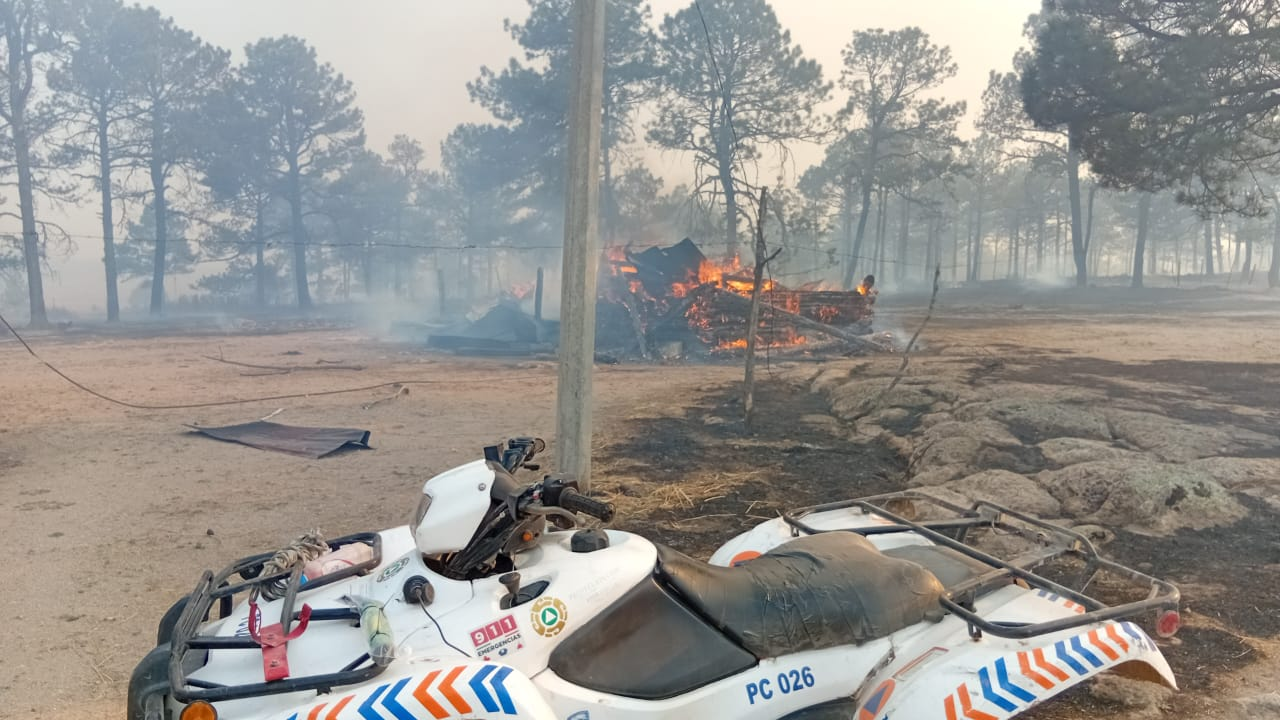 Refuerza Protección Civil Estatal apoyo en atención a incendios forestales