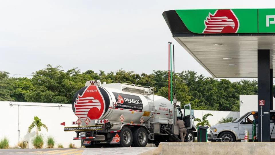Pemex cae en picada: pierde más de 43 mil millones de pesos en los primeros tres meses del año
