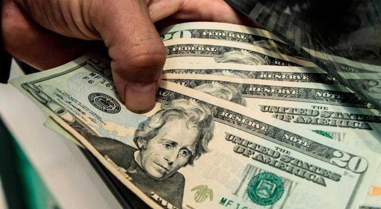 Dólar a la baja en ventanillas este martes; así cotizó hoy