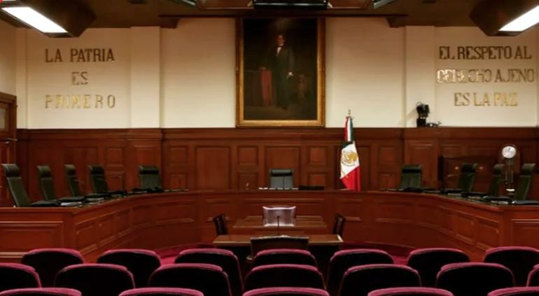 Tenía la Corte mil casos pendientes; sólo asuntos urgentes