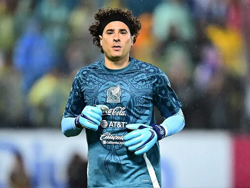 Memo Ochoa estará en programa de FIFA para después del retiro