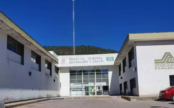 Dispara accidentalmente y lesiona a su hija de 13 años