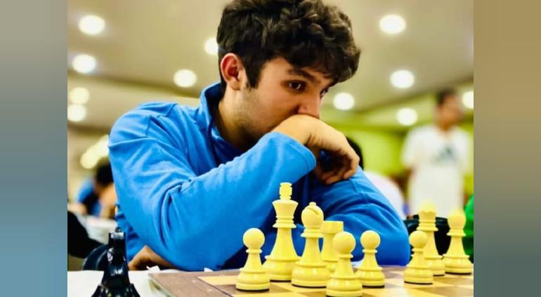 Talento chihuahuense: Eduardo Mendoza gana torneo de ajedrez