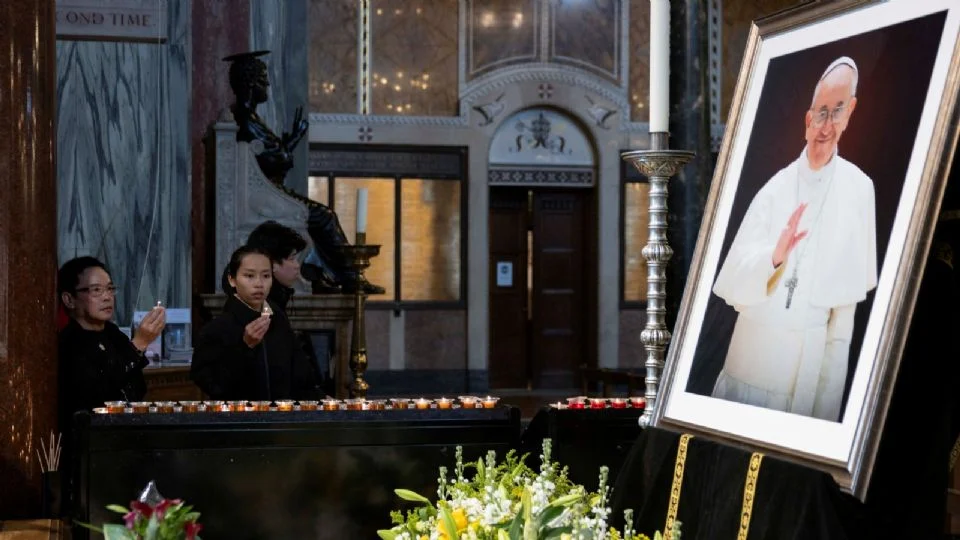 El funeral del papa Francisco se realizará este sábado en la plaza de San Pedro; jefes de Estado confirman asistencia