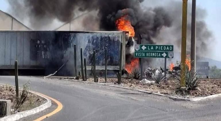 Captura de capo en Jalisco desata narcobloqueos en tres estados