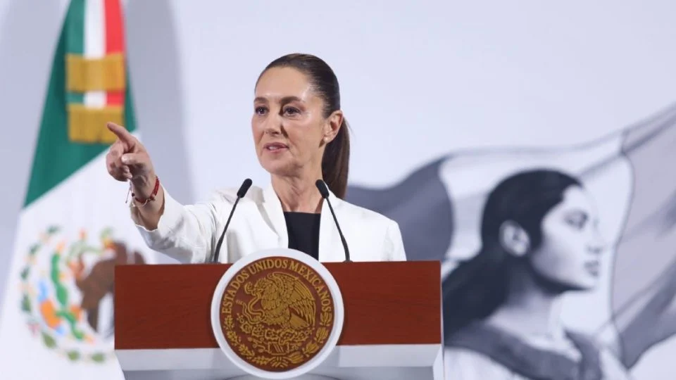 “Hay que corregir la redacción”: Sheinbaum niega intención de censurar con su propuesta de nueva ley de telecomunicaciones