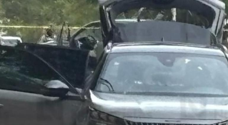 Junto a prepa, abandonaron camioneta con explosivos en Culiacán