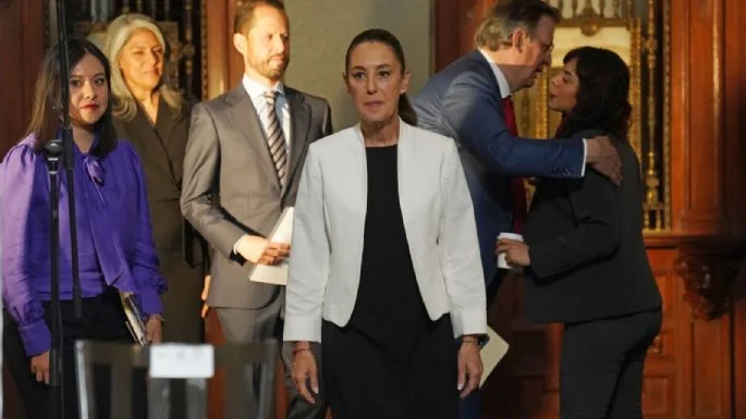 Sheinbaum niega censura; atribuye «error de redacción» en Ley de Telecomunicaciones