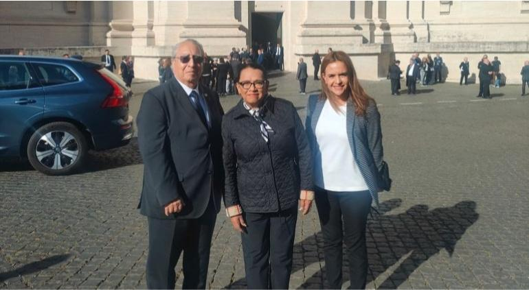 Arribó Rosa Icela Rodríguez al Vaticano para funeral de Francisco