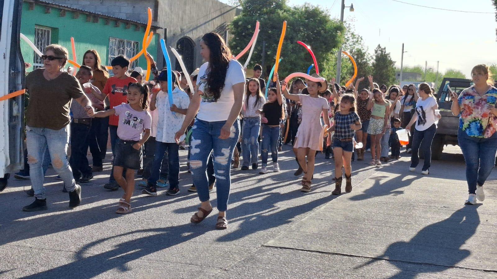 San Francisco de Conchos Celebra el Día del Niño con Mini Callejoneada del Viejo Oeste y «Funcionarios por un Día»
