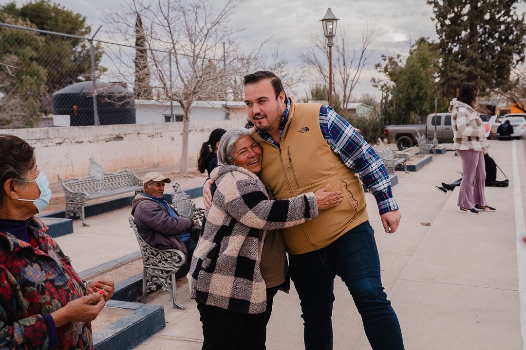 Hoy celebramos y reconocemos la labor que las mamás desempeñan en la formación de las familias: Jorge Aldana