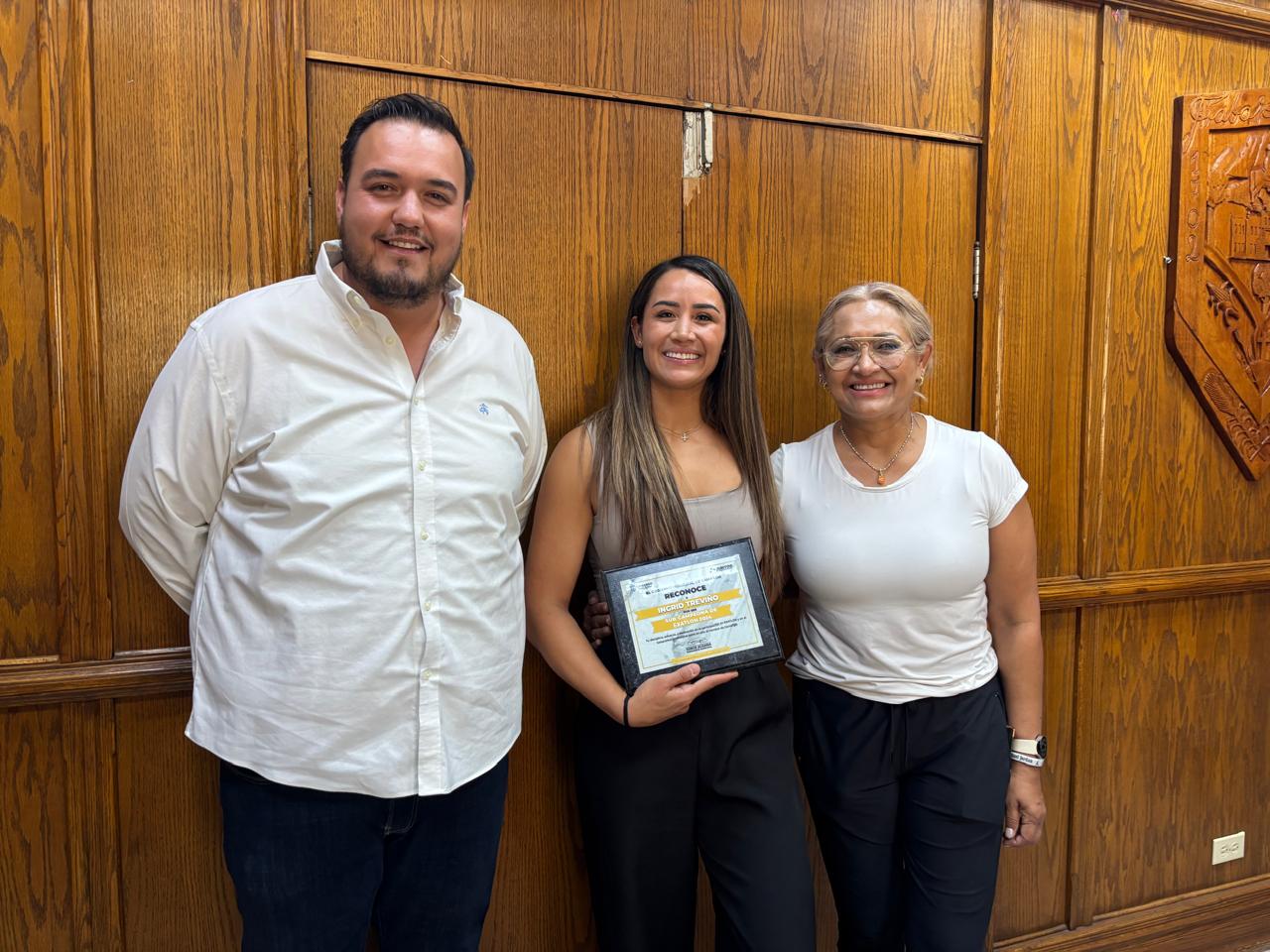 Reconocen a Ingrid Treviño con el Mérito Ciudadano por su trayectoria deportiva y participación en Exatlón México