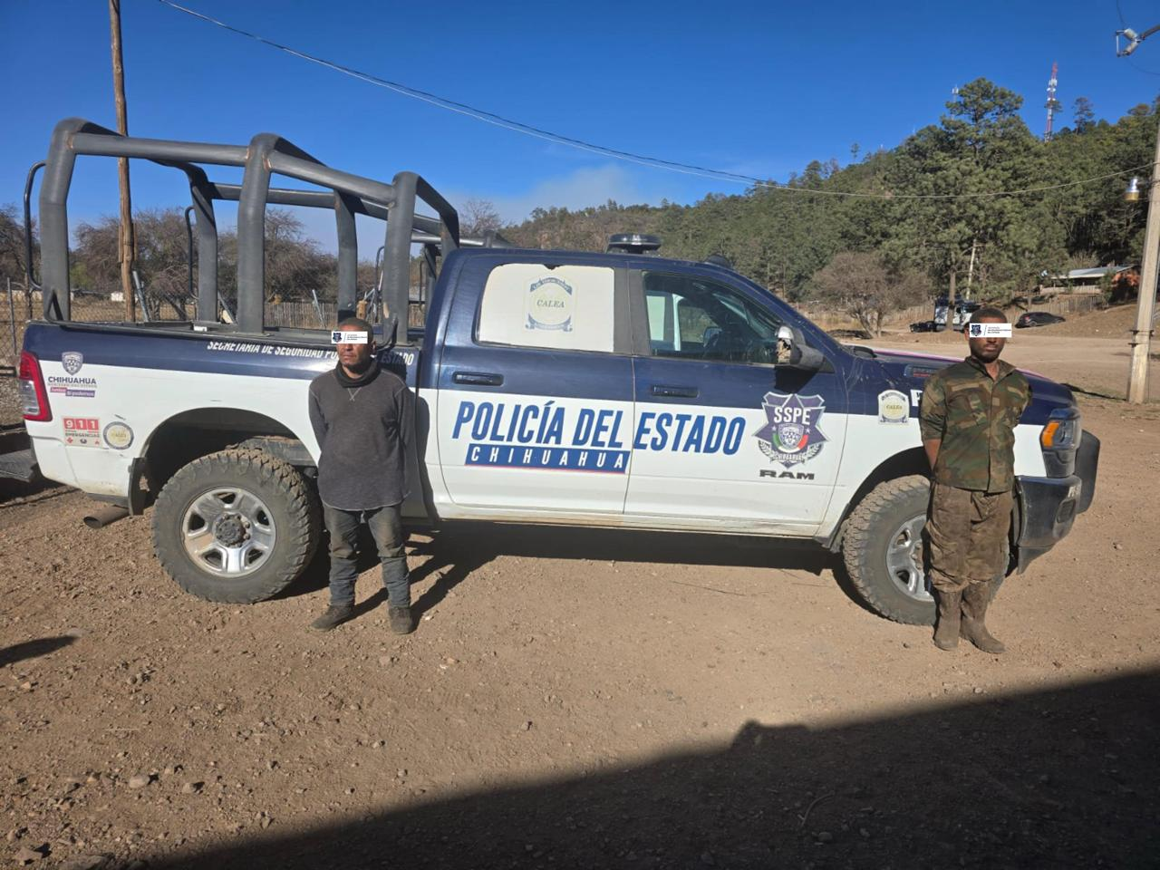 Caen sujetos armados y con equipo táctico en Madera