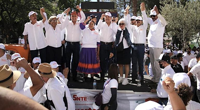 Marcharon 22 mil de la Sección 8; exigen aumento salarial