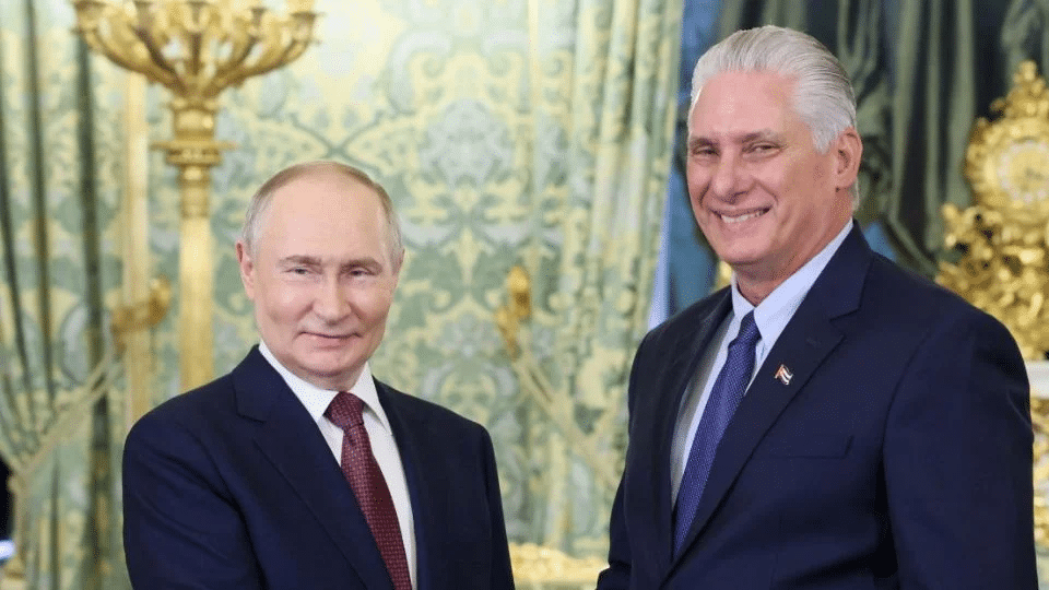Rusia invertirá mil millones de dólares en Cuba en medio de crisis y desabastecimiento en la isla