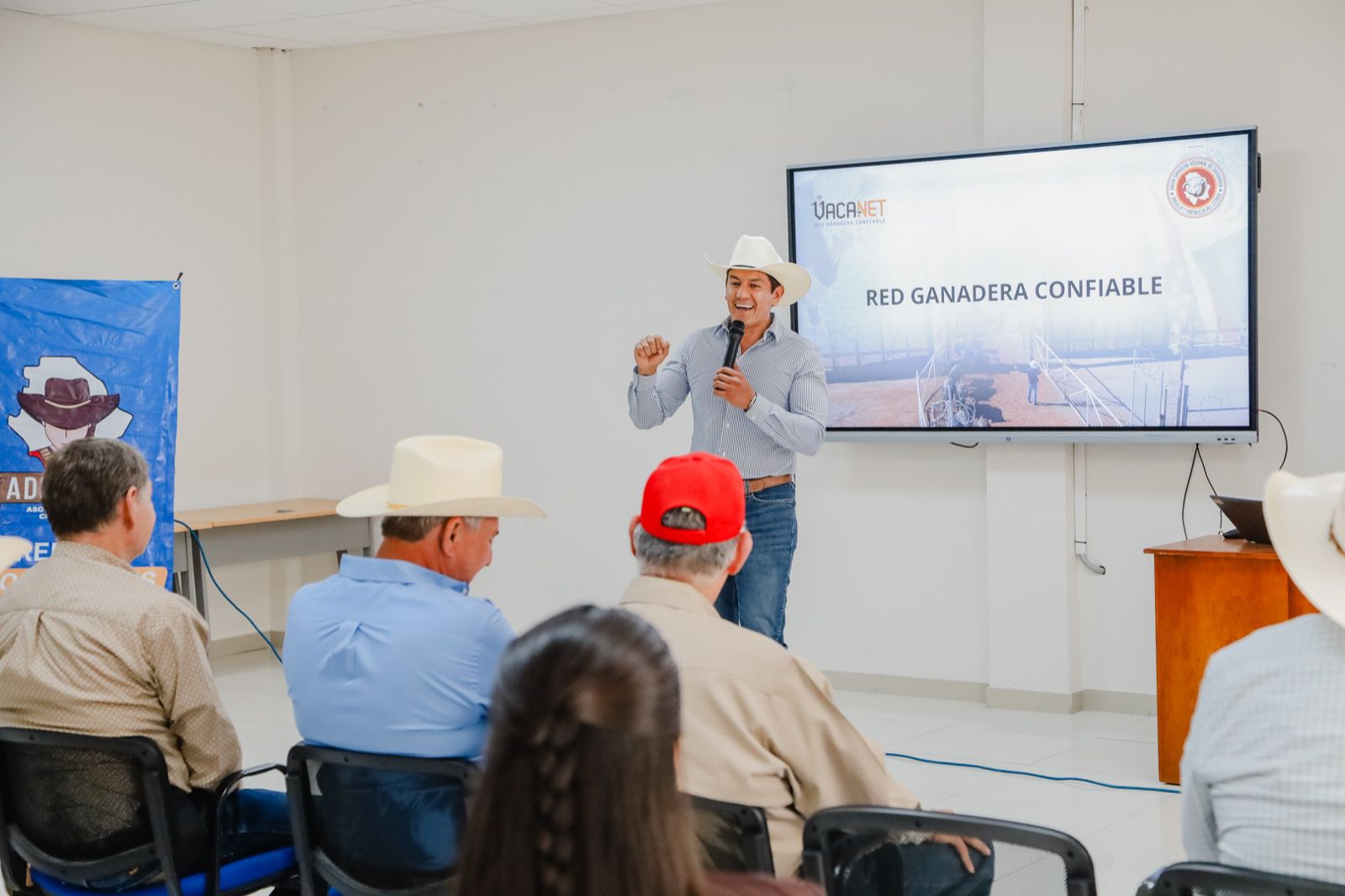Gobierno Municipal de Camargo destaca exitosa participación en la plática sobre el programa VACANET