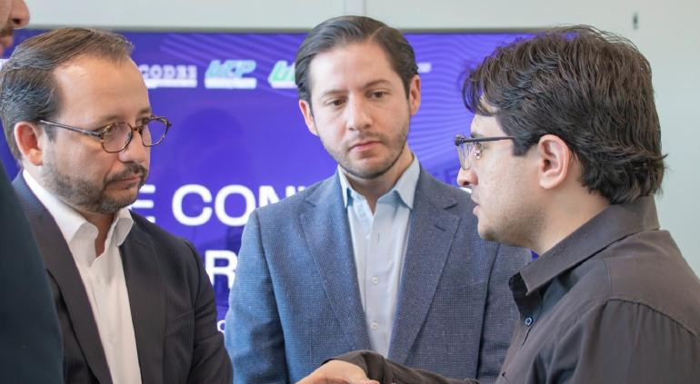 Fortalecerán comercialización de productos en Delicias y Camargo