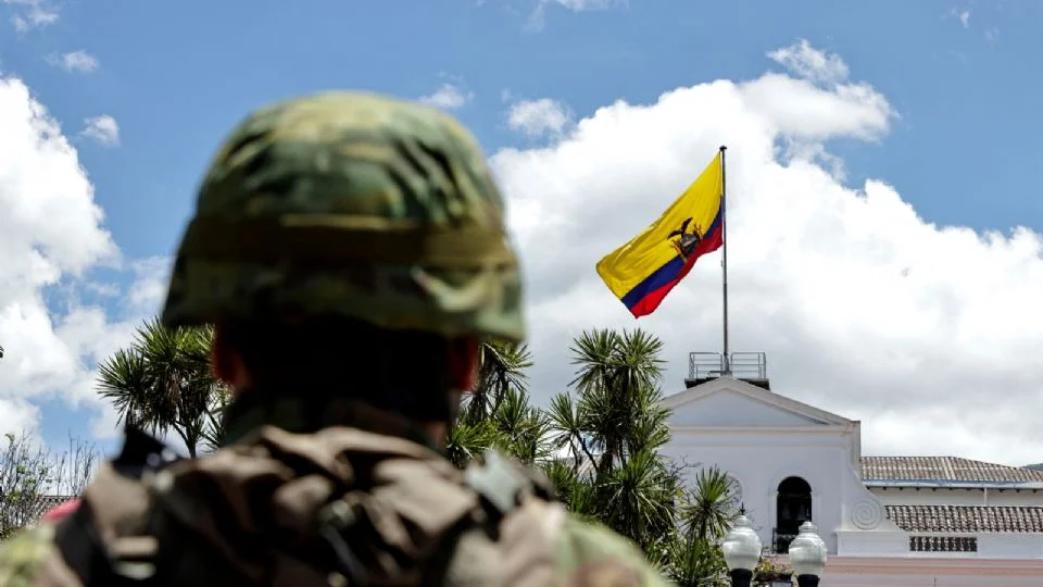 Ecuador abre investigación por «terrorismo» tras el asesinato de 11 militares en la Amazonia por presuntos integrantes de las FARC
