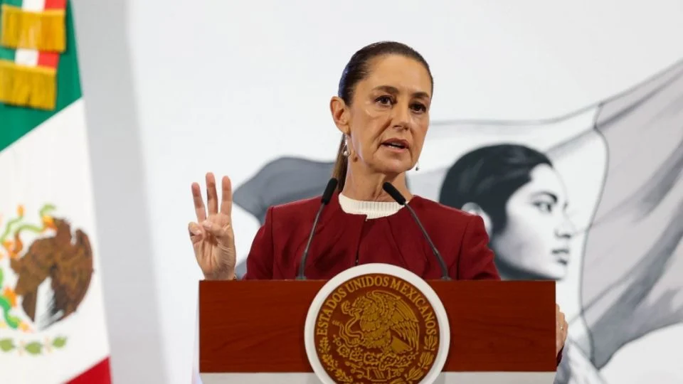 Sheinbaum invitará al papa León XIV a México; enviará carta con Rosa Icela Rodríguez