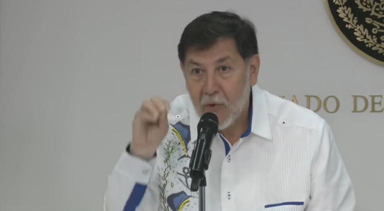 Estalla Noroña por factura del Senado sobre su viaje a Francia