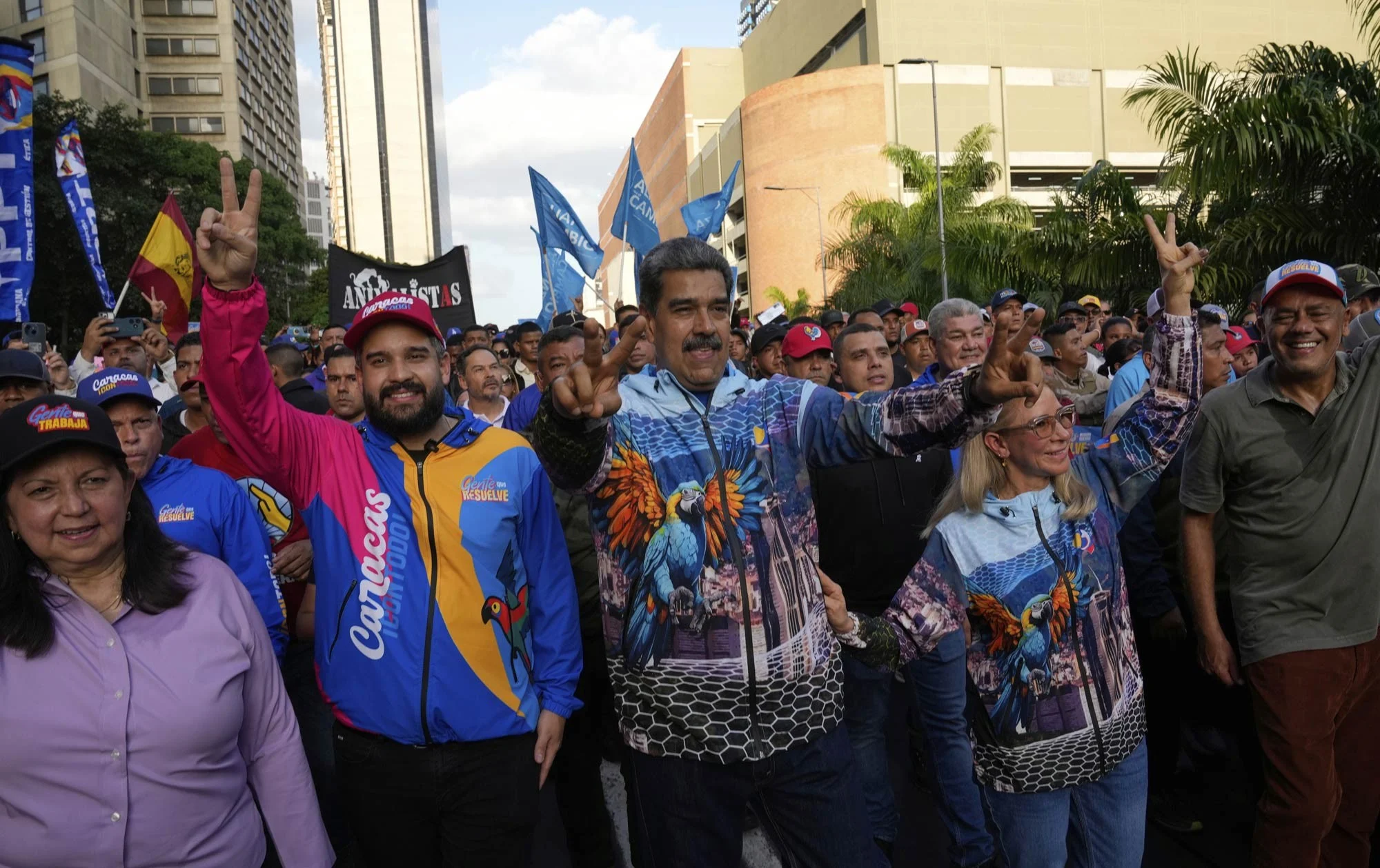Autoridad electoral de Venezuela da victoria a oficialismo de Maduro
