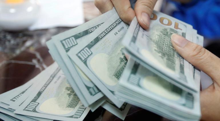 Dólar bajó de precio este martes en ventanillas; así cotizó hoy