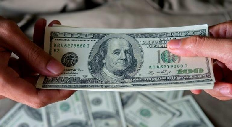Dólar aumentó su precio ante el peso este jueves; así cotizó hoy