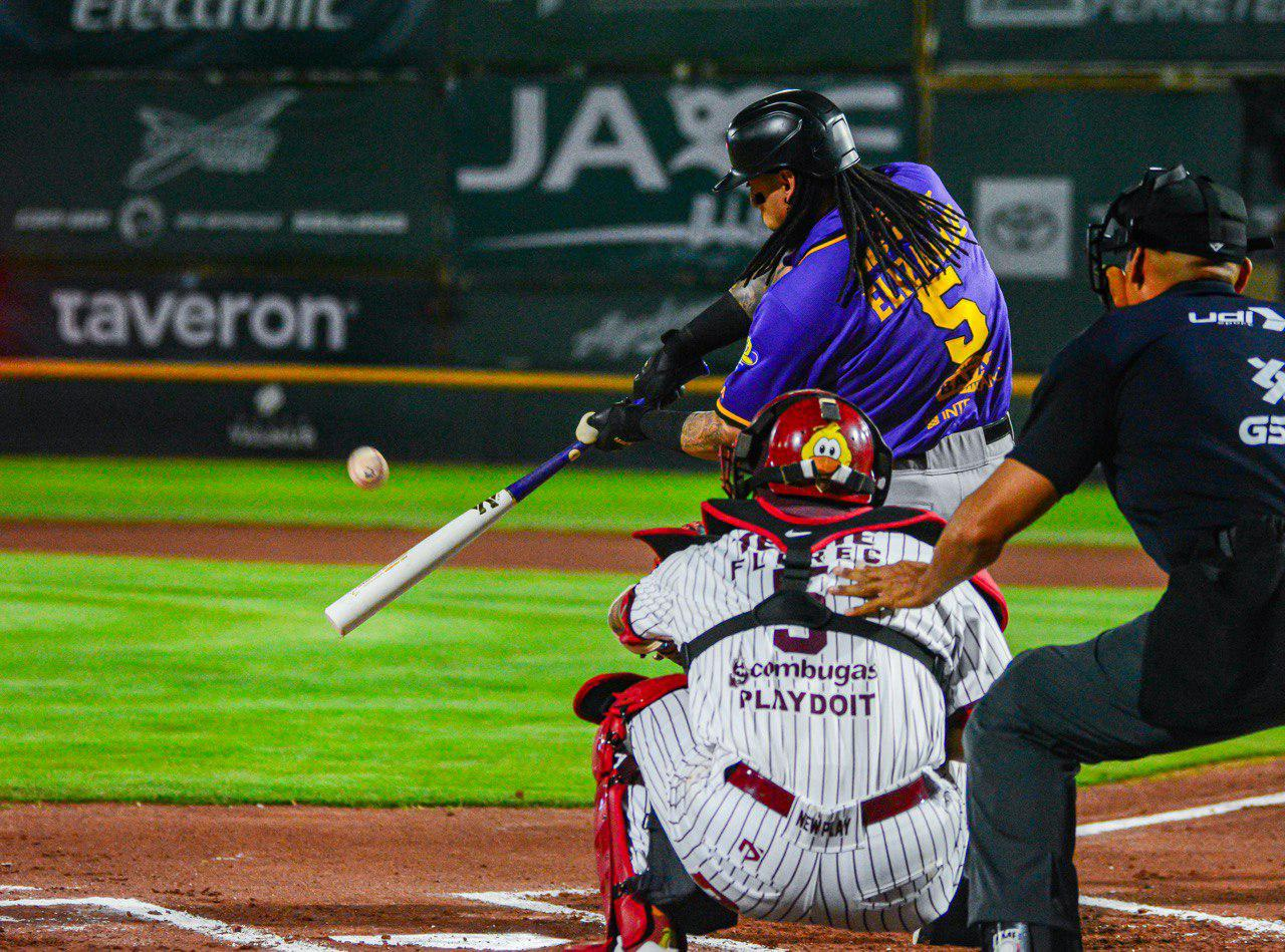 Toros de Tijuana le pega a los Dorados al abrir serie en la frontera