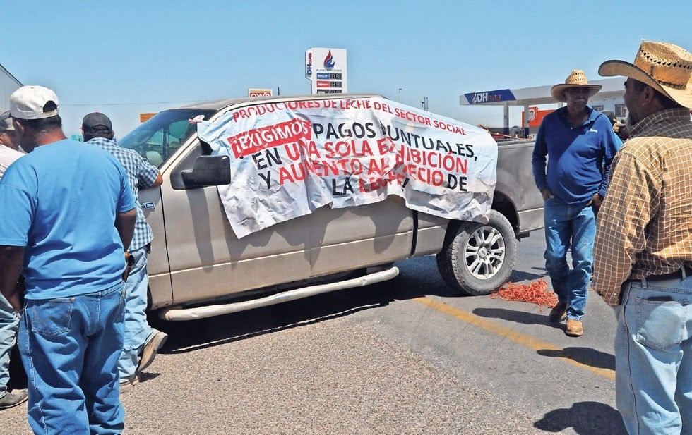 Ignora Liconsa liquidación a lecheros; retoman bloqueos