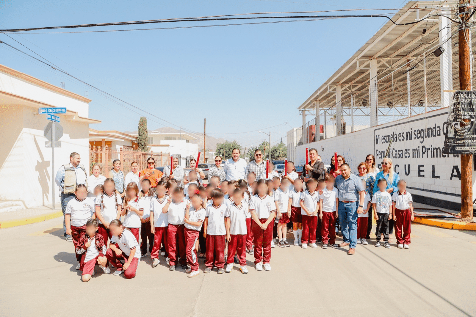 Agradece primaria 212 a presidente Aldana por crucero con concreto en comonfort y doblado: “Es un logro muy significativo para nuestra escuela”