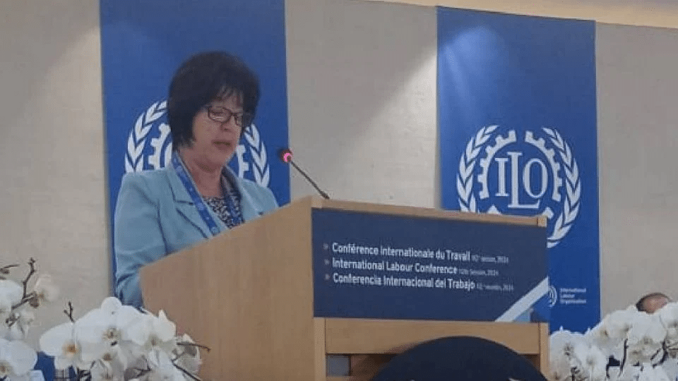 Ministra de Trabajo y Seguridad Social de Cuba afirma que mendigos en realidad están «disfrazados»