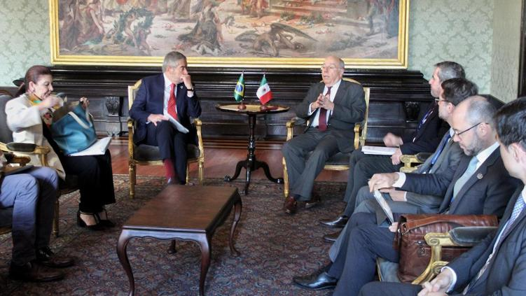 Emitirá México visas electrónicas para brasileños