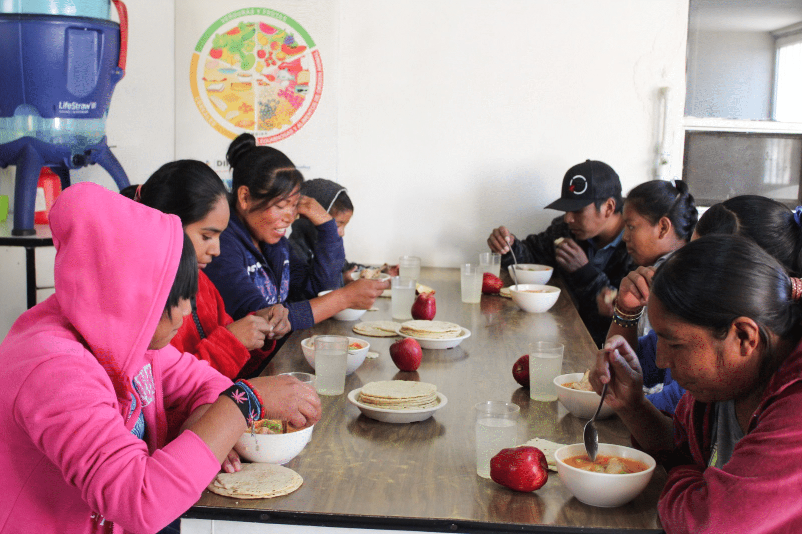 Más de 38 mil personas han recibido atención nutricional en los Cerenam del DIF Estatal
