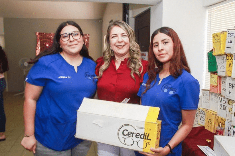 Gestiona Rosana Díaz exámenes de la vista y lentes gratuitos a vecinos del 4 distrito