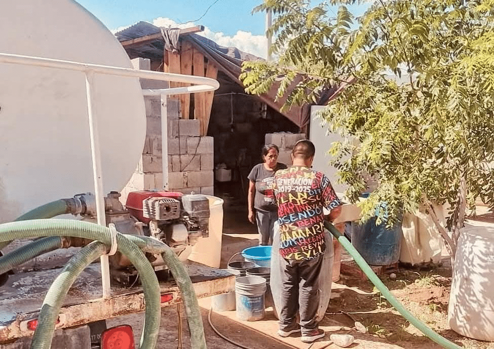 JMAS refuerza entrega de agua en pipas a comunidades rurales de Camargo